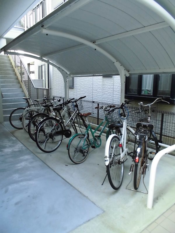 カーサ コンプレッソ 駐輪場