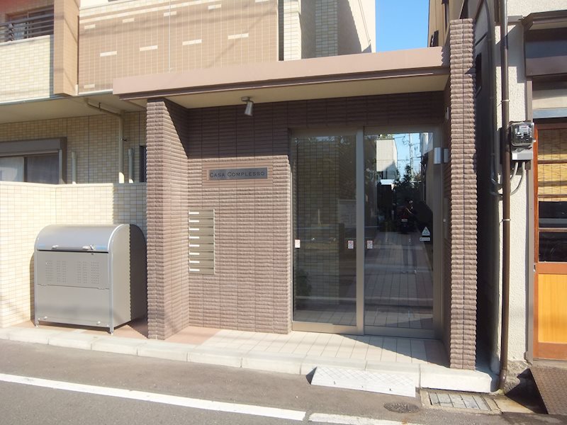 カーサ コンプレッソ エントランス