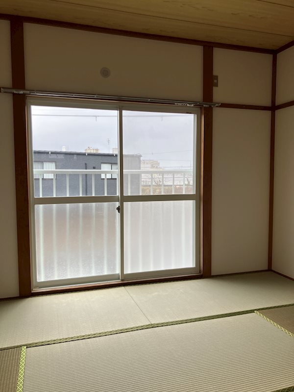 サンヴァリエ西 現地写真（玄関）