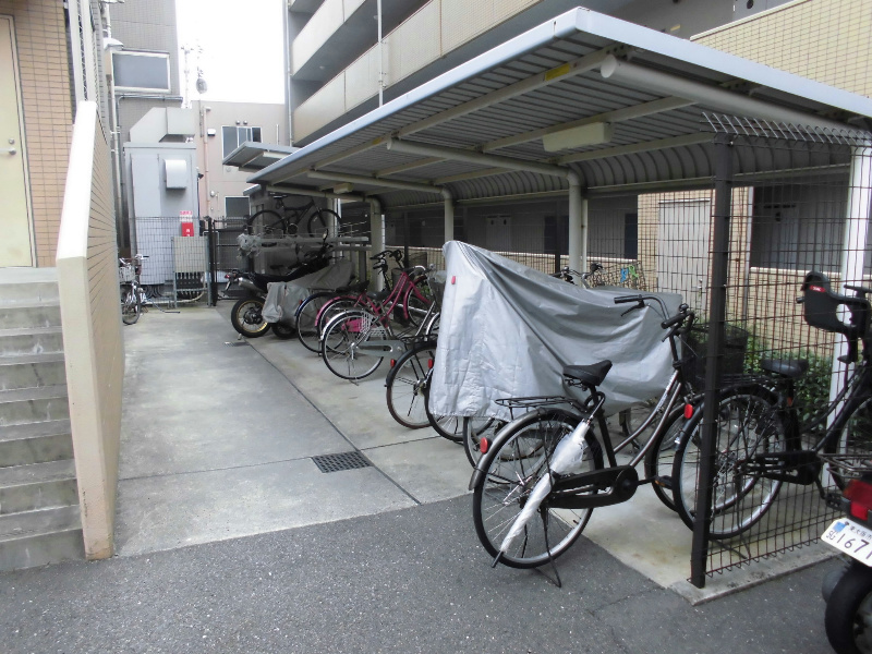 カーサ リーヴァ 駐輪場