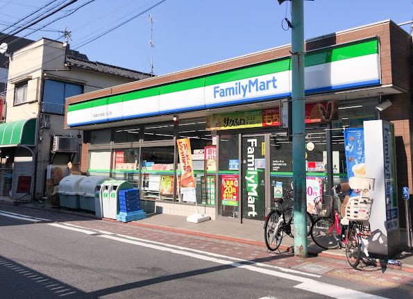 グランテージ富士美 コンビ二：ﾌｧﾐﾘｰﾏｰﾄ 西蒲田大城通り入口店　272m