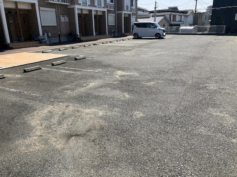 With藤が丘 駐車場