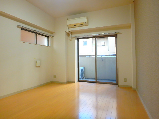 ルンデ三鷹 ※写真は同タイプの別部屋のものです。
