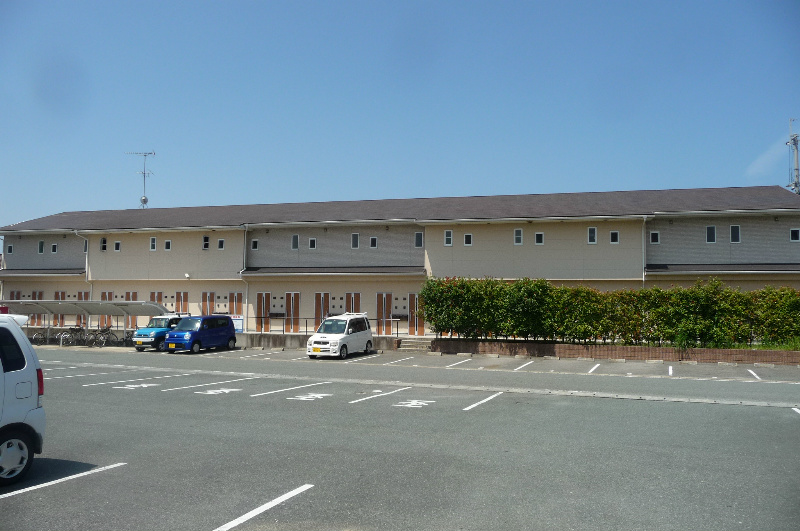 ツインリーフ 駐車場