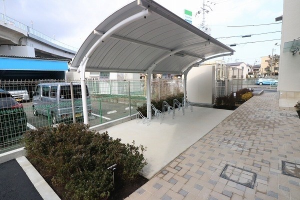 Blue grass（ブルーグラス） 駐輪場