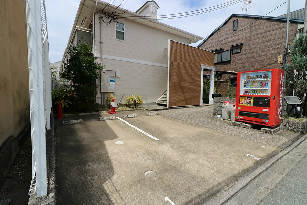ジュワイユゆうき 駐車場