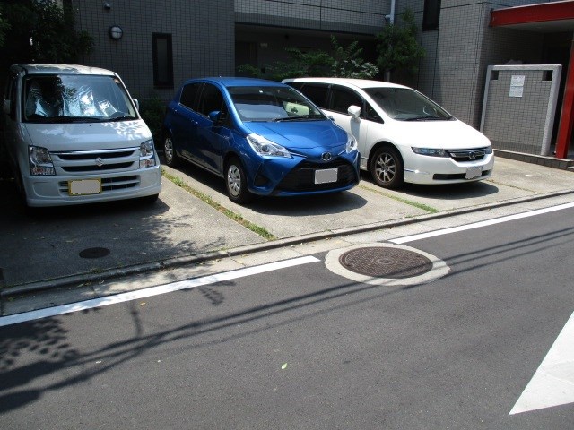 ブライティミル 駐車場