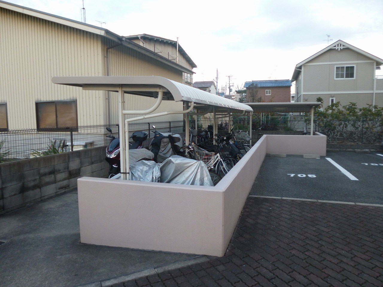 ヴェルジュール２１ 駐輪場