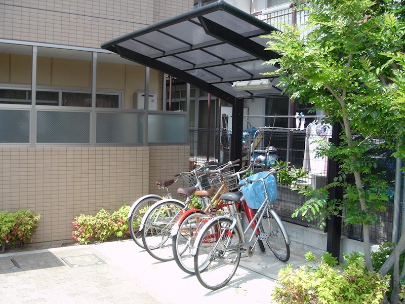 エクセレントフィールド 駐輪場