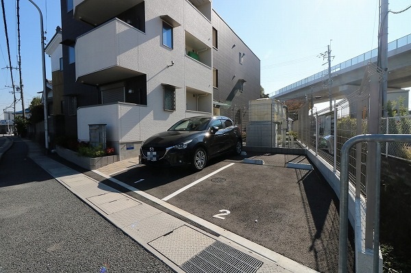 Blue grass（ブルーグラス） 駐車場