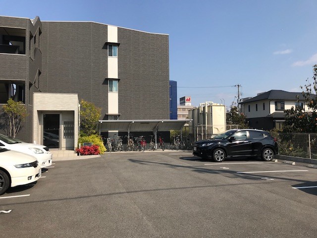 エクレシオ正木 駐車場