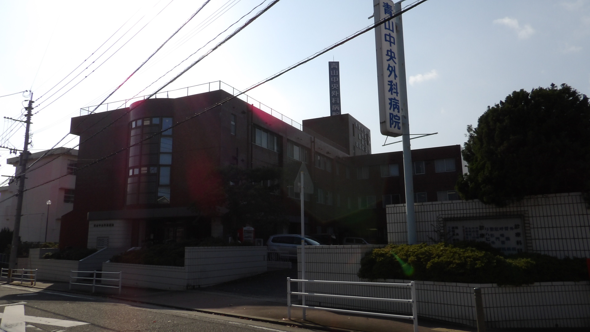 アドヴァンス青山 総合病院：青山中央外科病院　190m