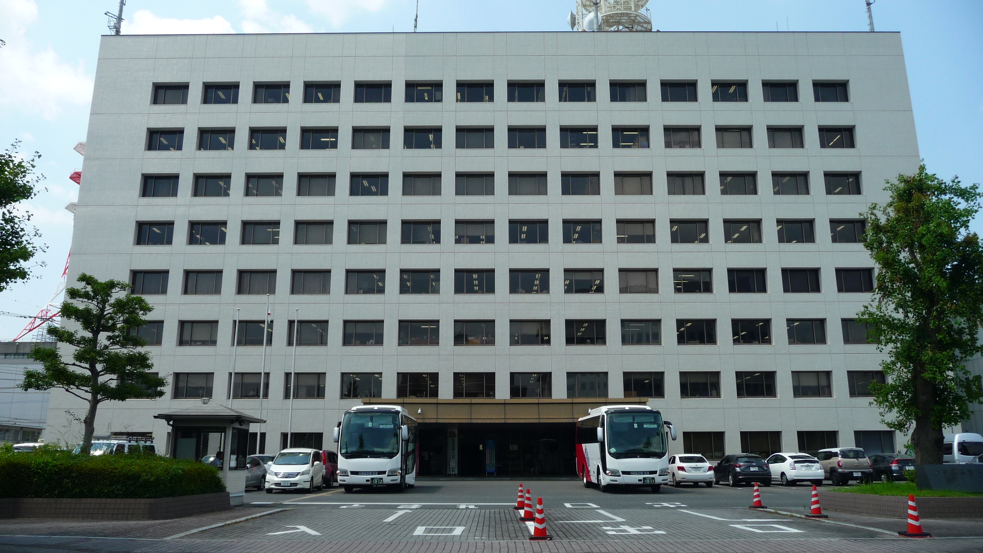 プレミアム県庁前 警察署・交番：佐賀警察署 佐嘉神社角交番　670m