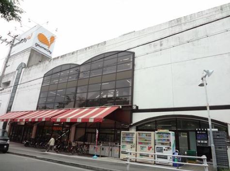 ル・プルミエ スーパー：株式会社ﾀﾞｲｴｰｸﾞﾙﾒｼﾃｨ 灘店　536m