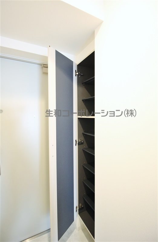 プレミアータ　ルーチェ 玄関