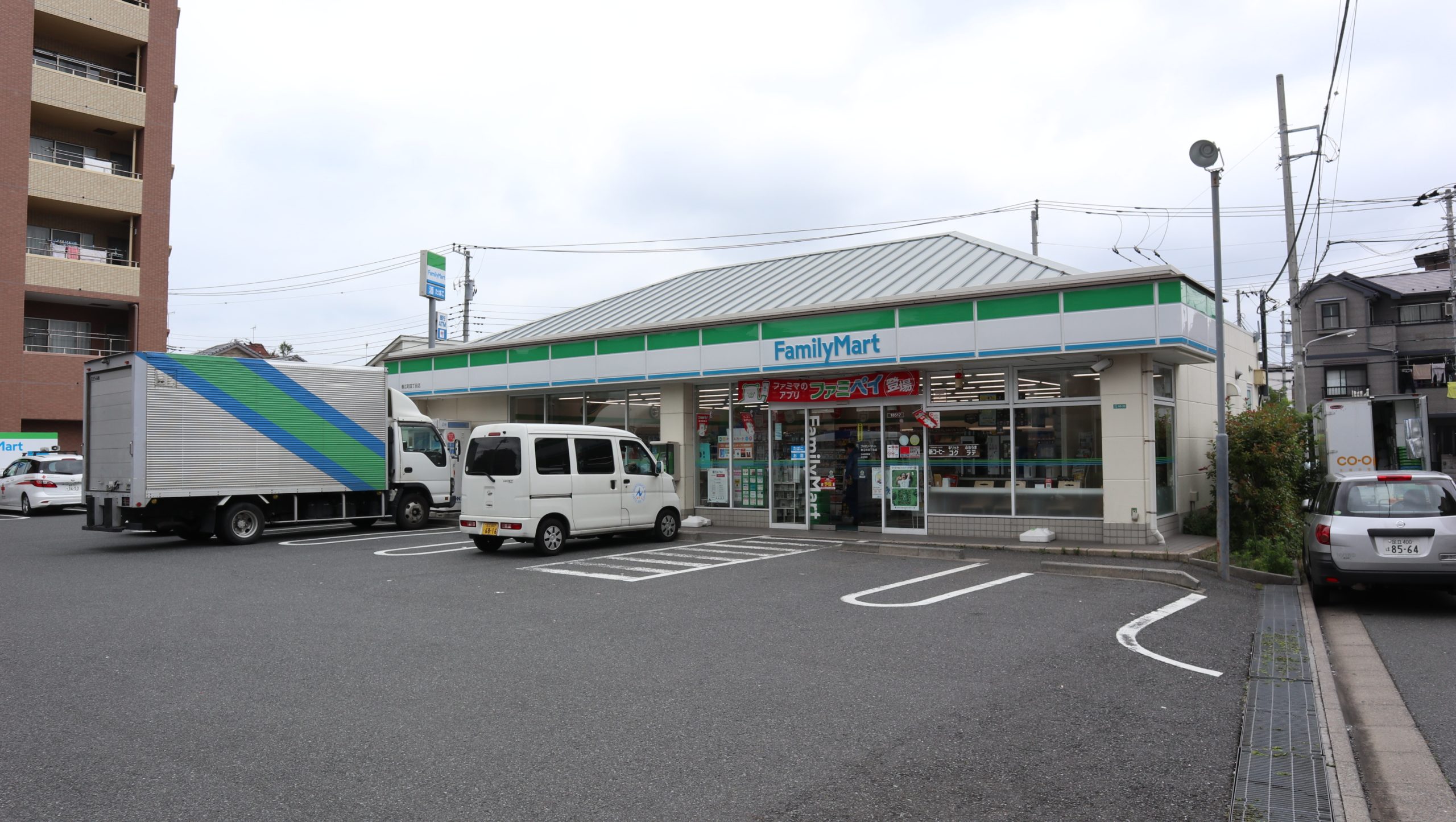 インスコート コンビ二：ﾌｧﾐﾘｰﾏｰﾄ 春江町四丁目店　220m