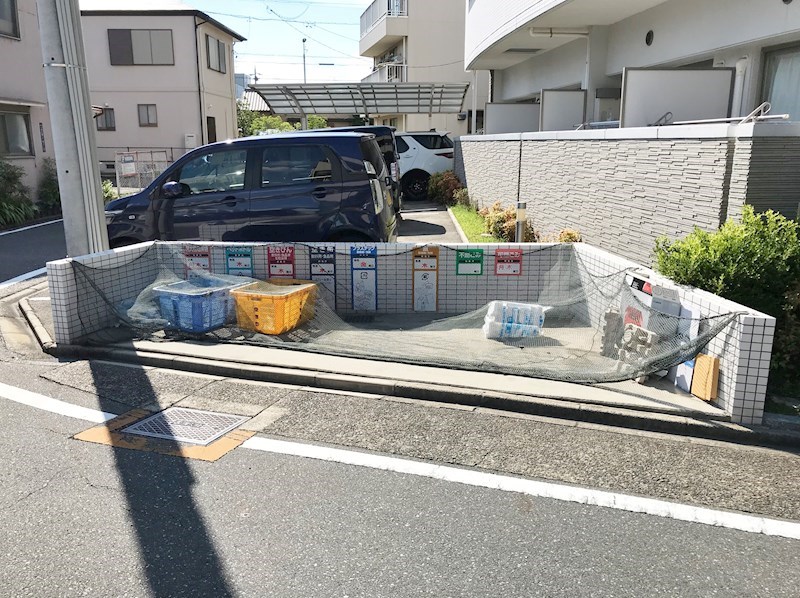ソレアード 敷地内ゴミ置き場