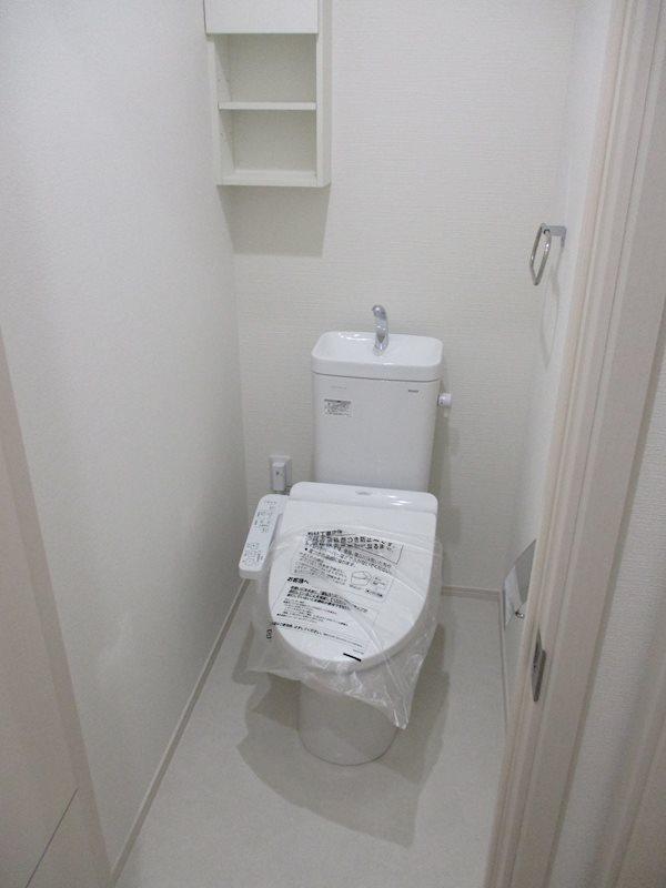 クリスタル三和 トイレ