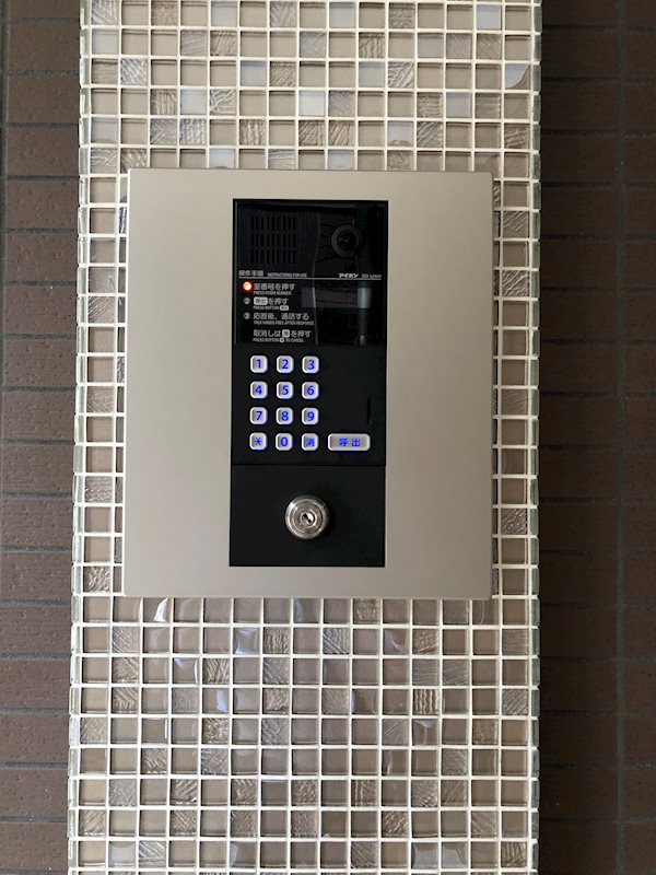 メゾン ノワール オートロック