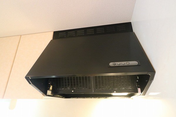 プリメロエストゥディオ 大型のレンジフード付き。