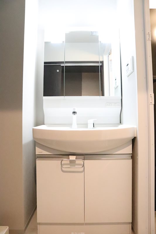N　Residence　新今宮 洗面所