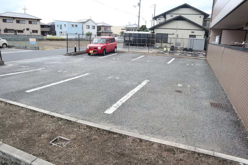 パール久米田 駐車場