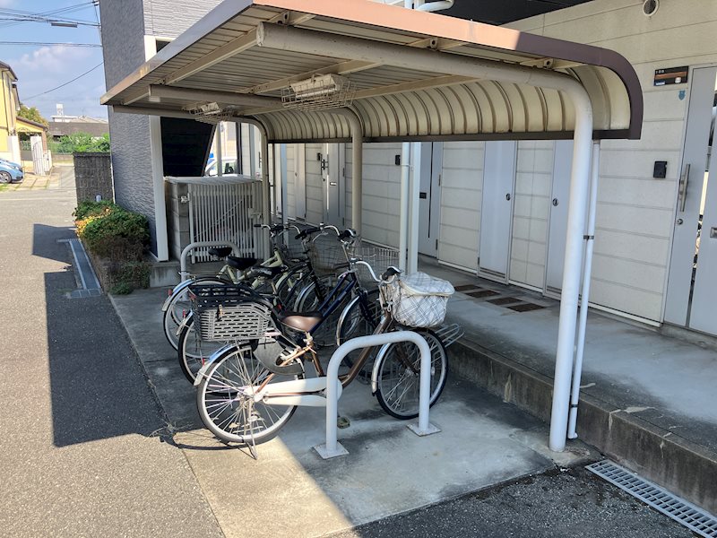 グローリー1番館 駐輪場