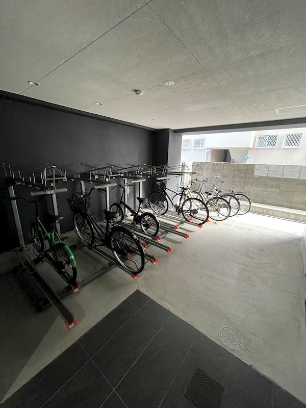 グランパシフィック木川東 駐輪場