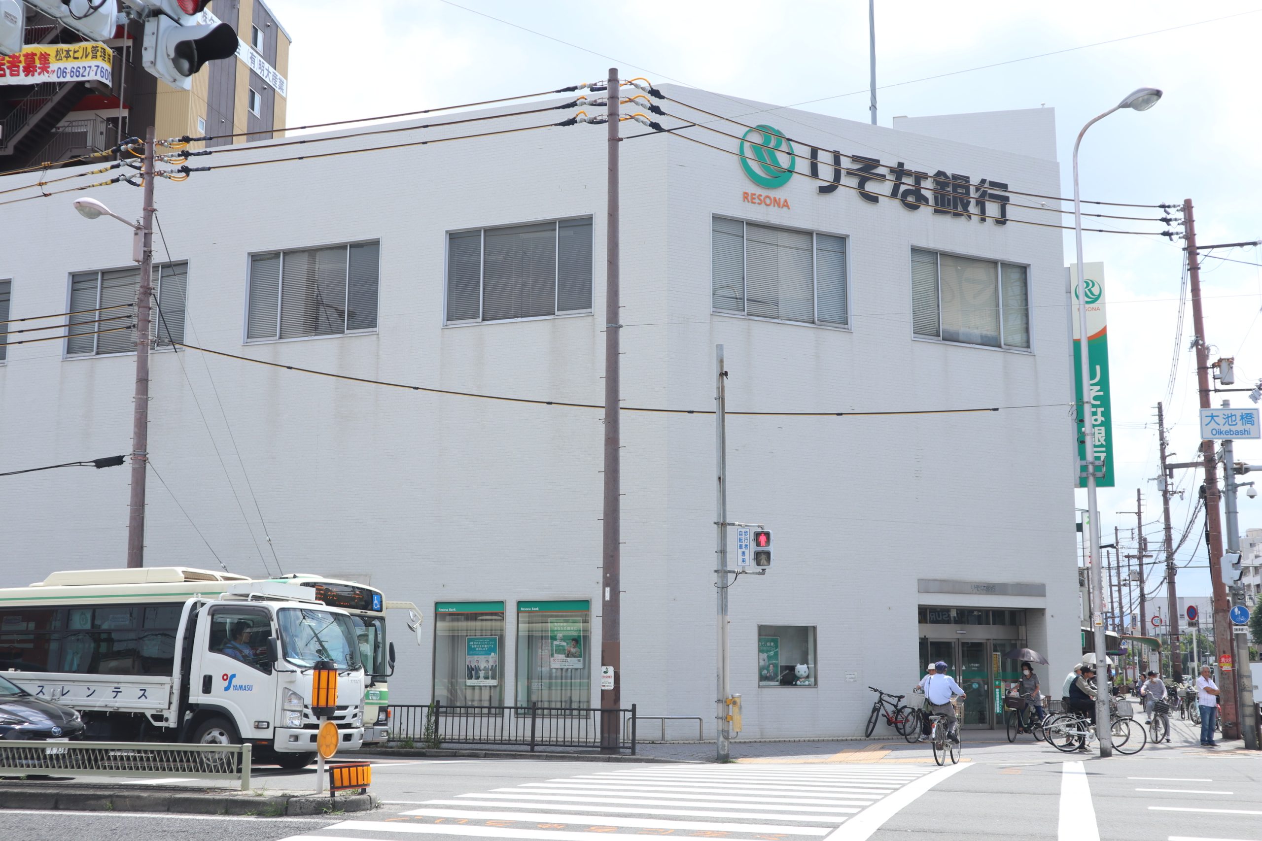 サン・フォレスト 銀行：りそな銀行生野支店　335m