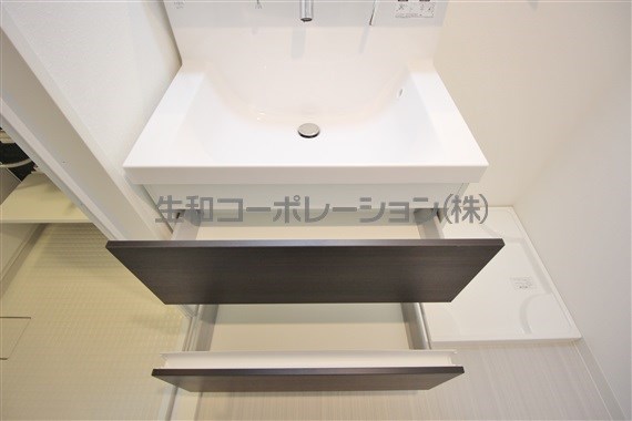 イート　アパートメント　ヴェリタス 洗面所
