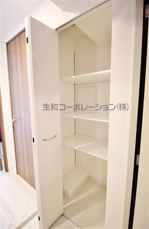 イート　アパートメント　ヴェリタス 収納