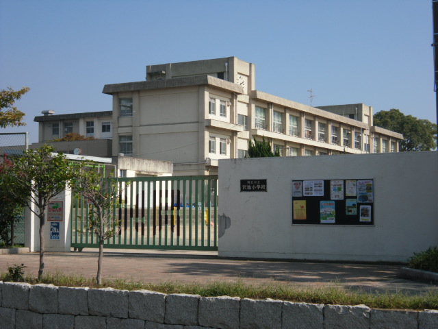 アプライズ 小学校：明石市立沢池小学校　3578m　望む