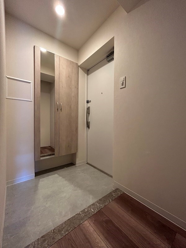 Nouvelle maison yamayaⅡ 玄関