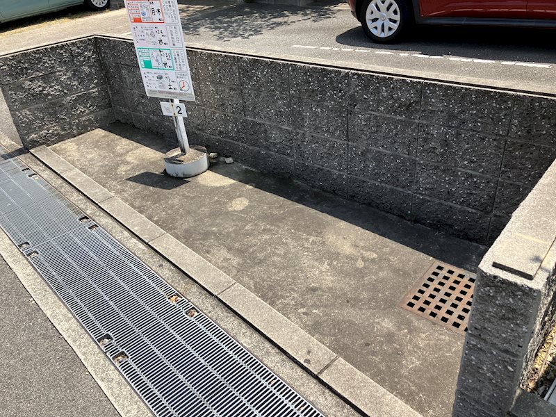 ラ・パルス ゴミ置き場