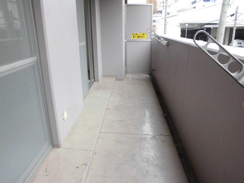 アクシス大阪 東向きベランダ