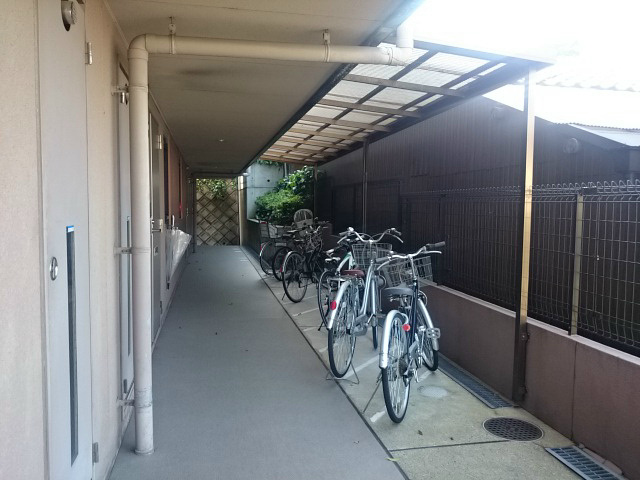 ガレット椋 駐輪場